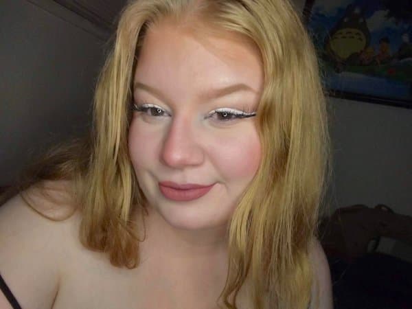 blushie_rose
