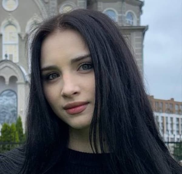 mari_m00n