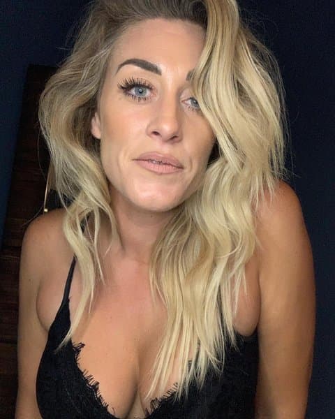 kiki_kicks_ass
